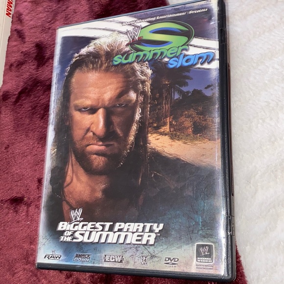 WWE Movie Sets (13 dvds) - Picture 4 of 7